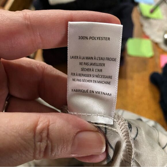 LUSH Gray Printed Wrap Crop Top - S - Picture 12 of 12